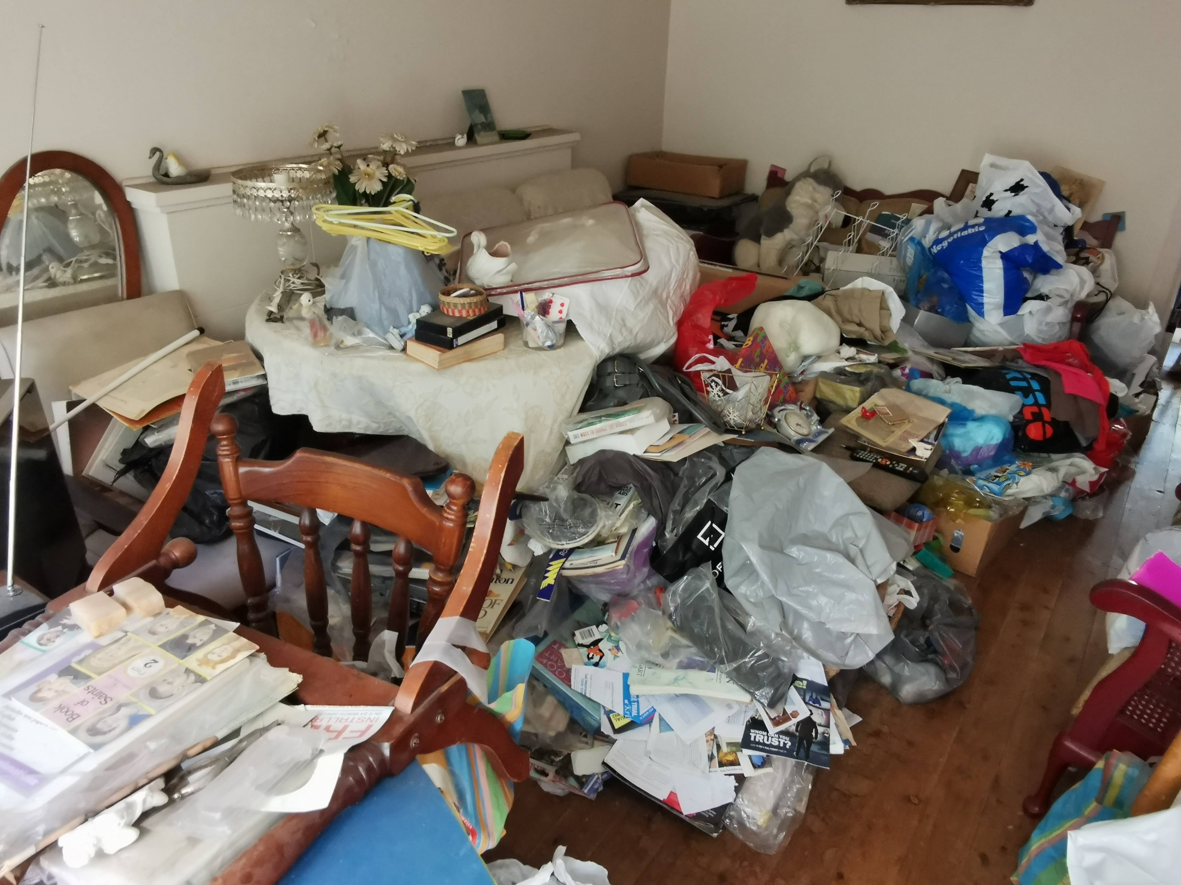 Hoarding and Squalor Services – Aunty Ali